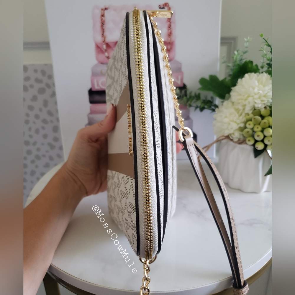 *SOLD* Authentic Michael Kors Cindy Stripe Dome Crossbody - Picture 10 of 15